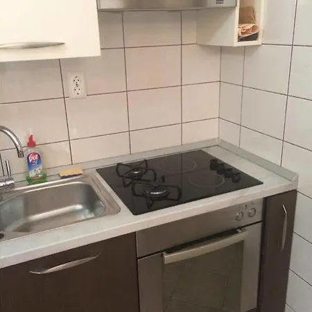Goge Apartment Split